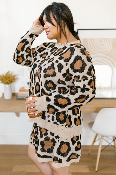 Chasing Sleep Lounge Set Top in Leopard